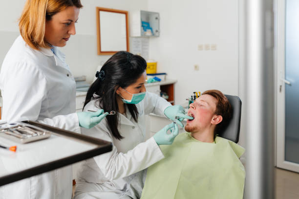Best Broken or Cracked Tooth Emergency Dentist in Gurdon, AR